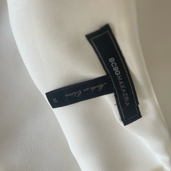 Worn once BCBGMaxAzria silk tank blouse. Size Med - Picture 4 of 4